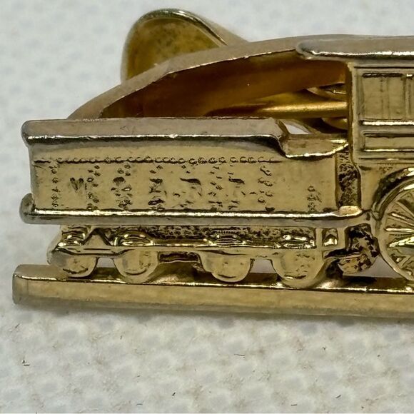 Vintage Western & Atlantic Railroad‎ Gold tone Steam Locomotive Tie Clasp - Picture 2 of 4